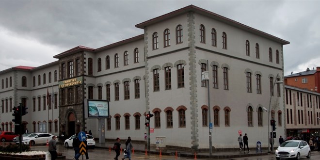 Erzurum Yakutiye Belediyesi 8 memur alacak