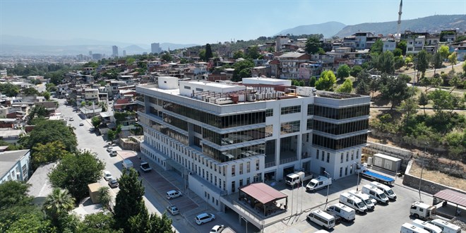 �zmir B�y�k�ehir Belediyesi 100 �tfaiye Eri Al�m� Yapacak