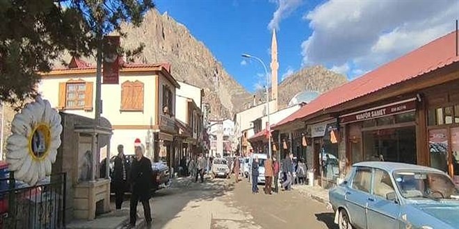 Uzundere Belediyesi 1 s�zle�meli personel alacak