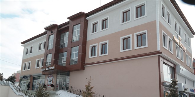 Ardahan Hanak Belediyesi 3 Memur Alacak